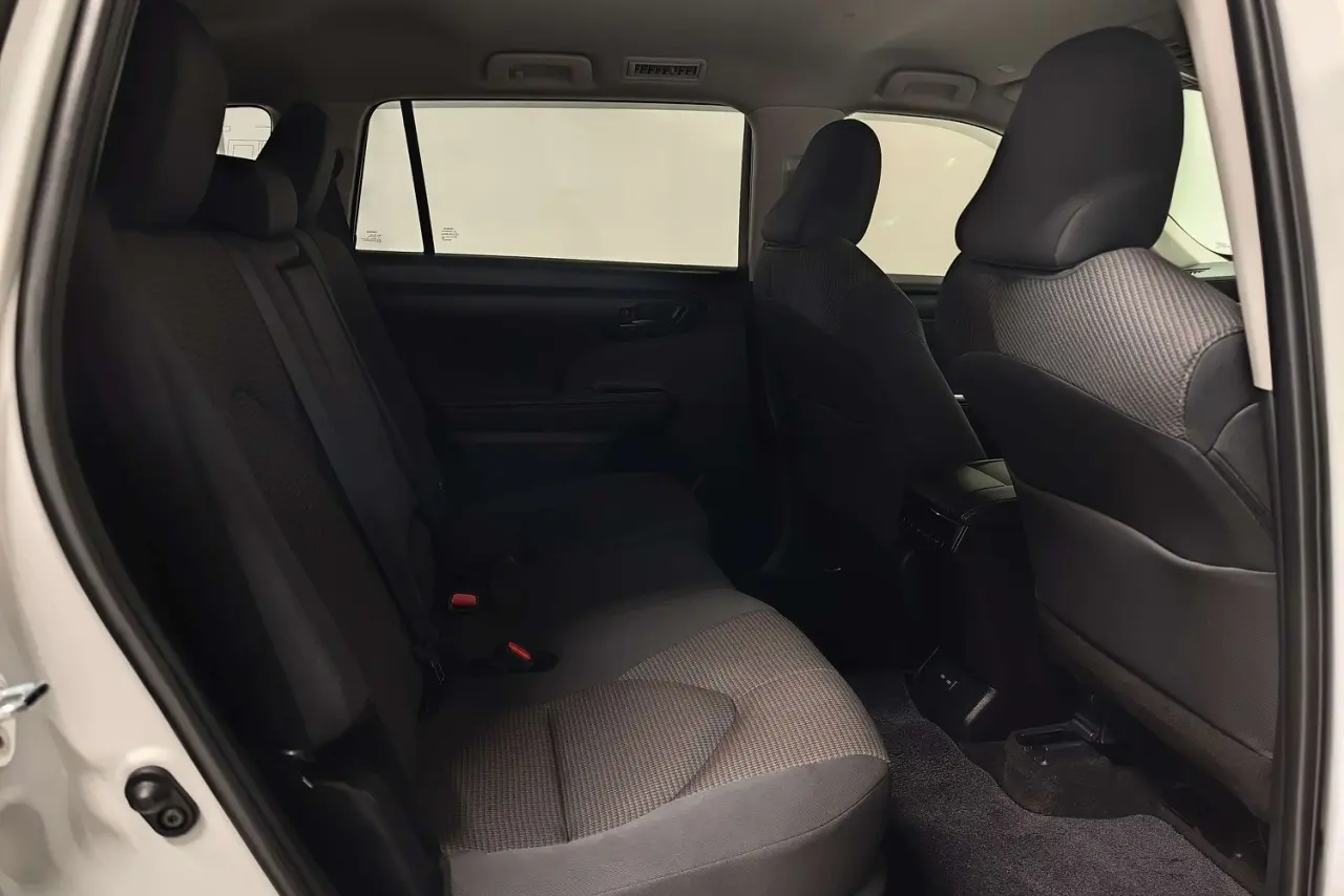 2025 Toyota Kluger Gallery Image 11