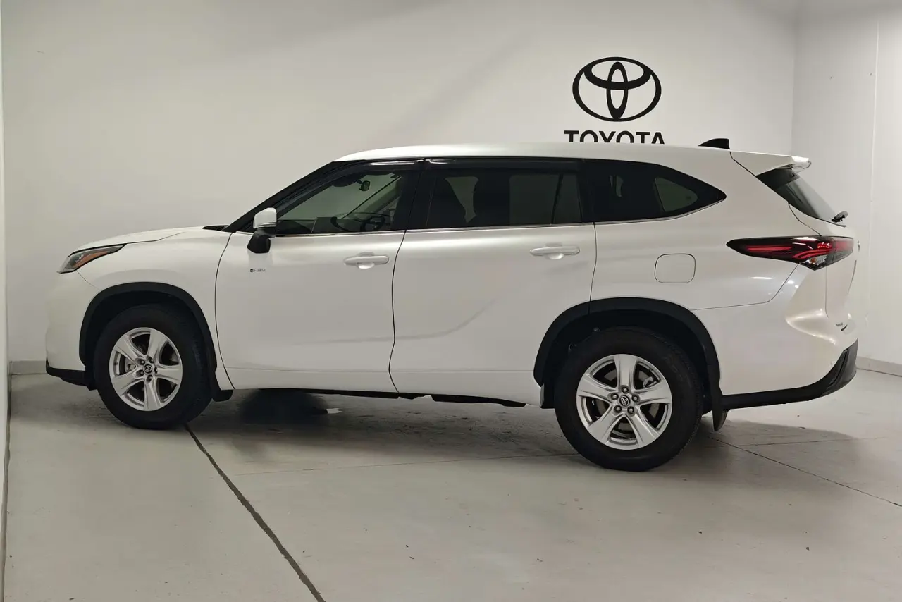 2025 Toyota Kluger Gallery Image 9