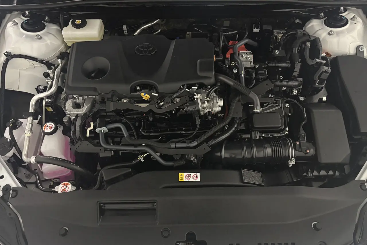 2025 Toyota Camry Gallery Image 21