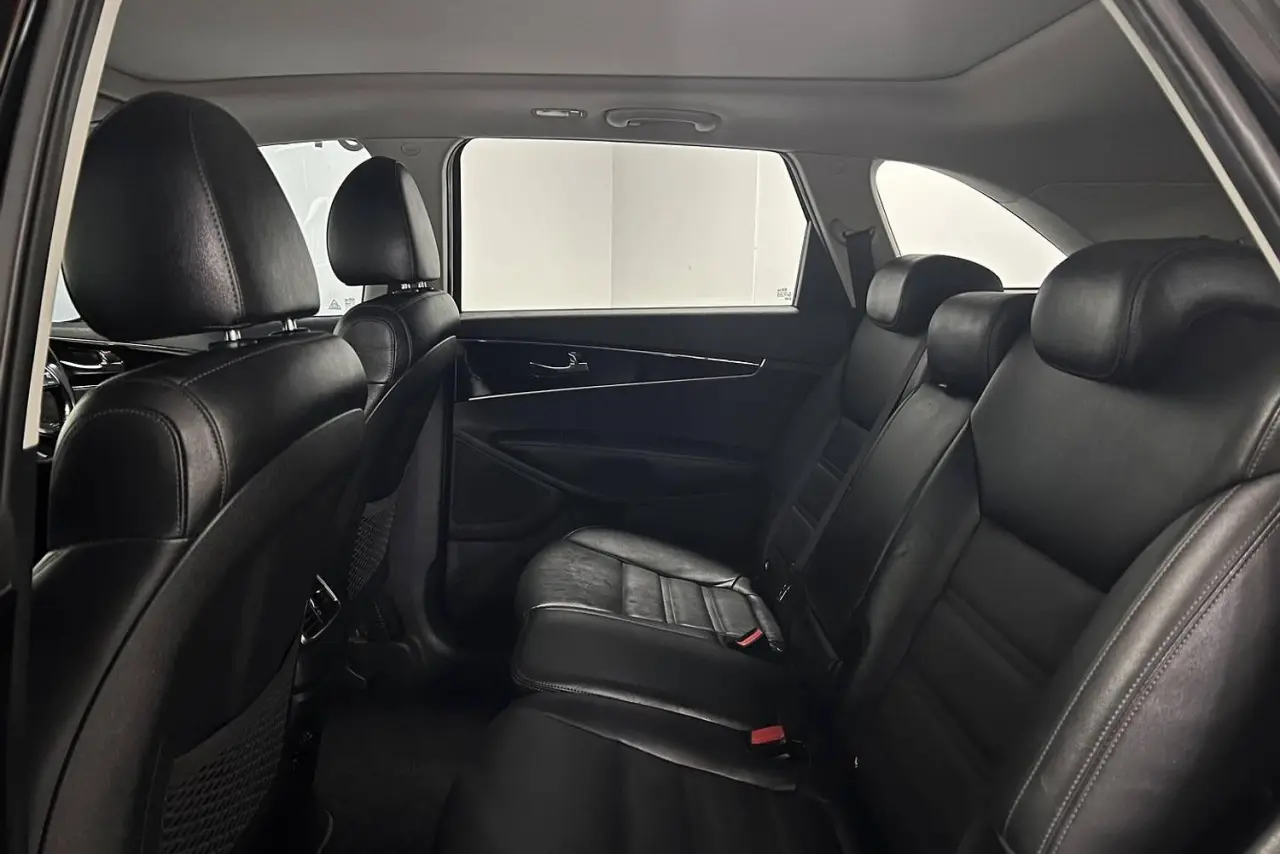 2020 Kia Sorento Gallery Image 15