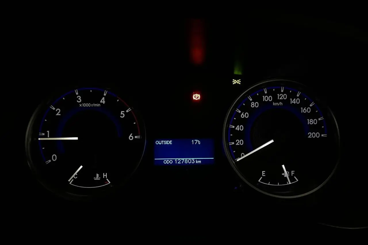 2016 Toyota Hilux Gallery Image 19