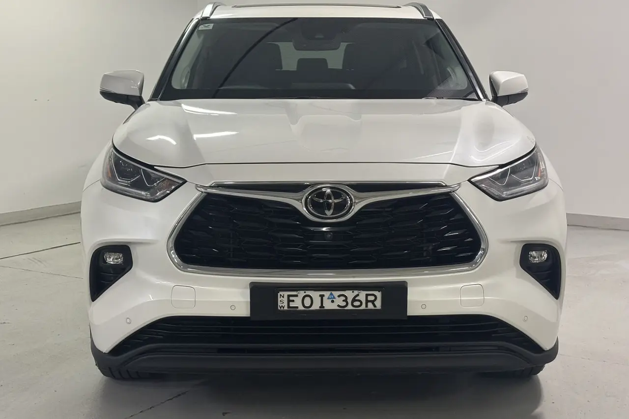 2021 Toyota Kluger Gallery Image 3