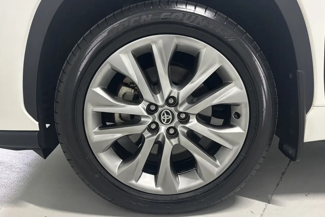 2021 Toyota Kluger Gallery Image 5