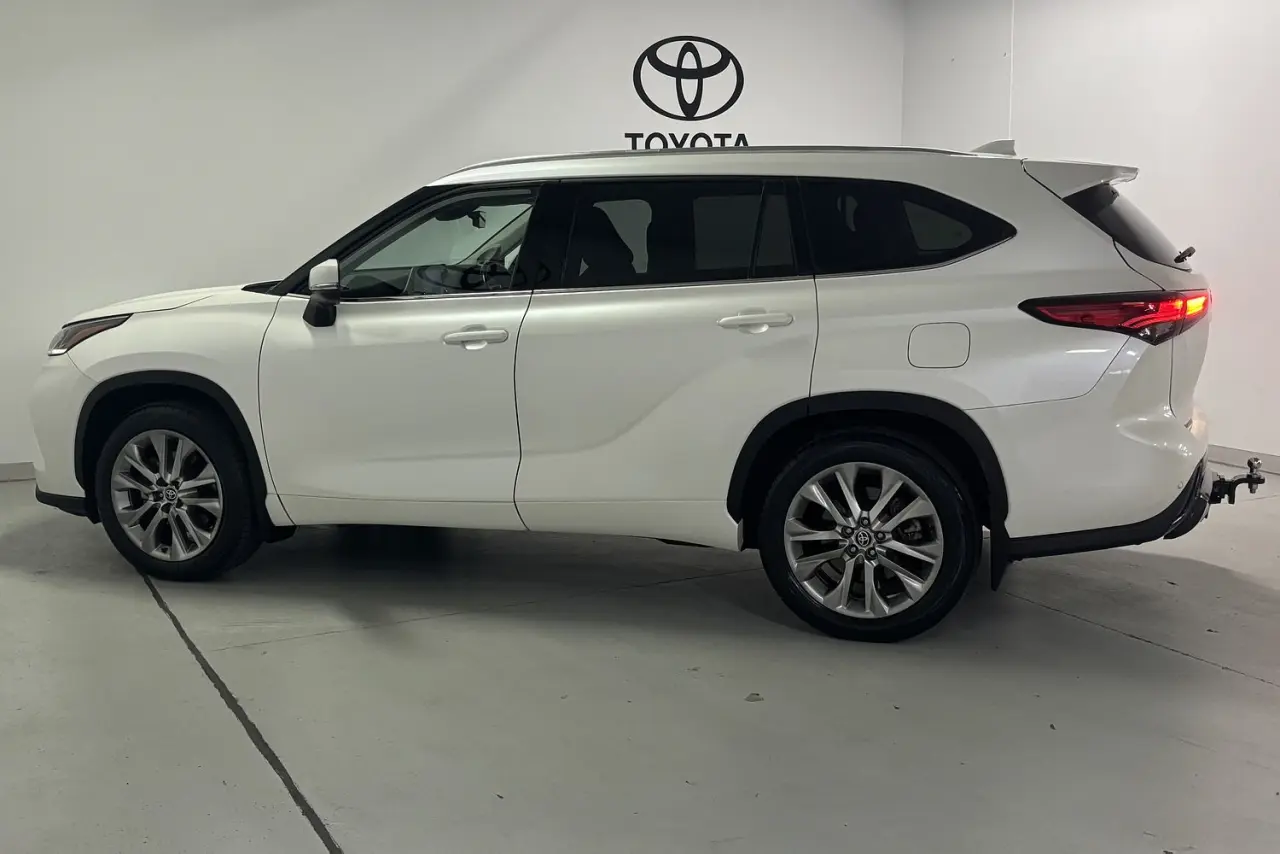 2021 Toyota Kluger Gallery Image 9