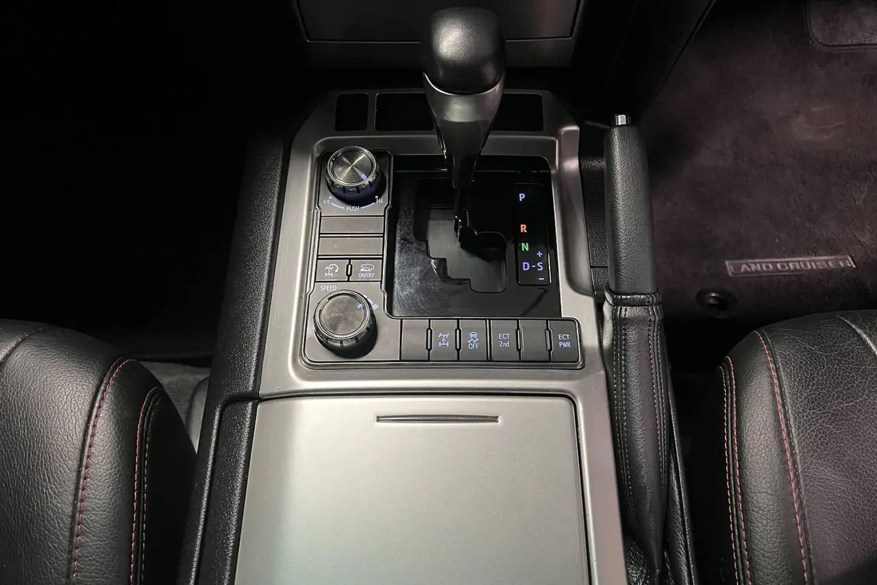 2021 Toyota Landcruiser Gallery Image 21