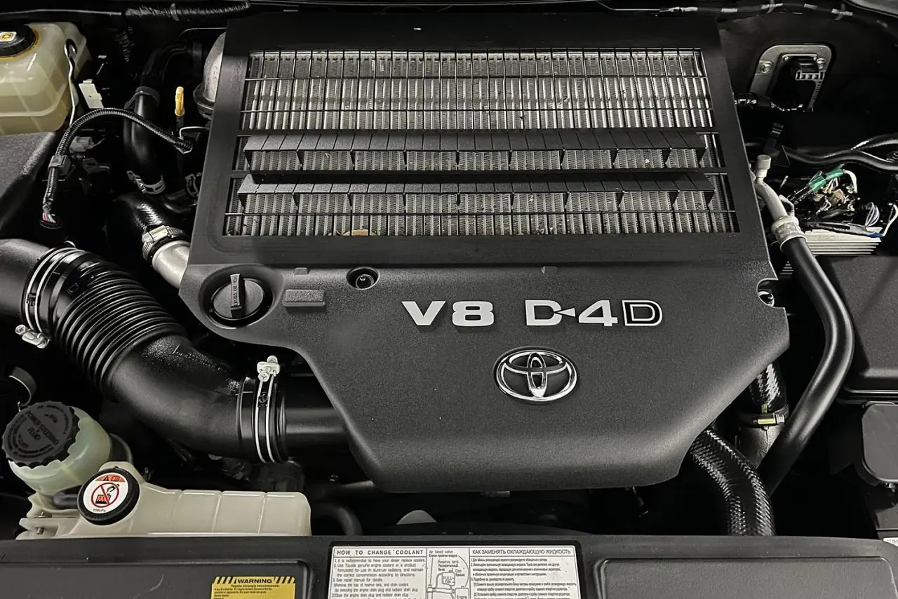 2021 Toyota Landcruiser Gallery Image 22