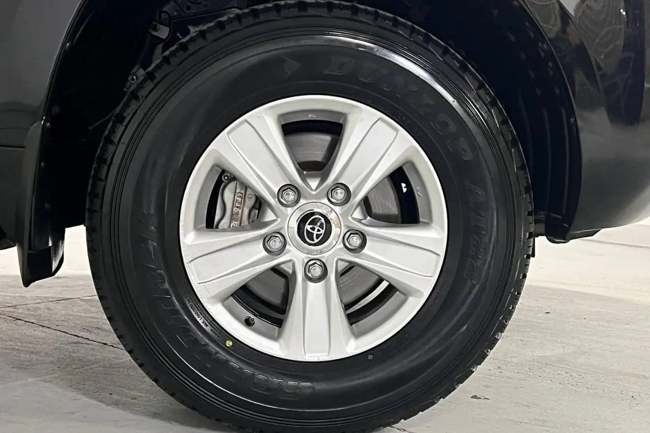 2021 Toyota Landcruiser Gallery Image 5