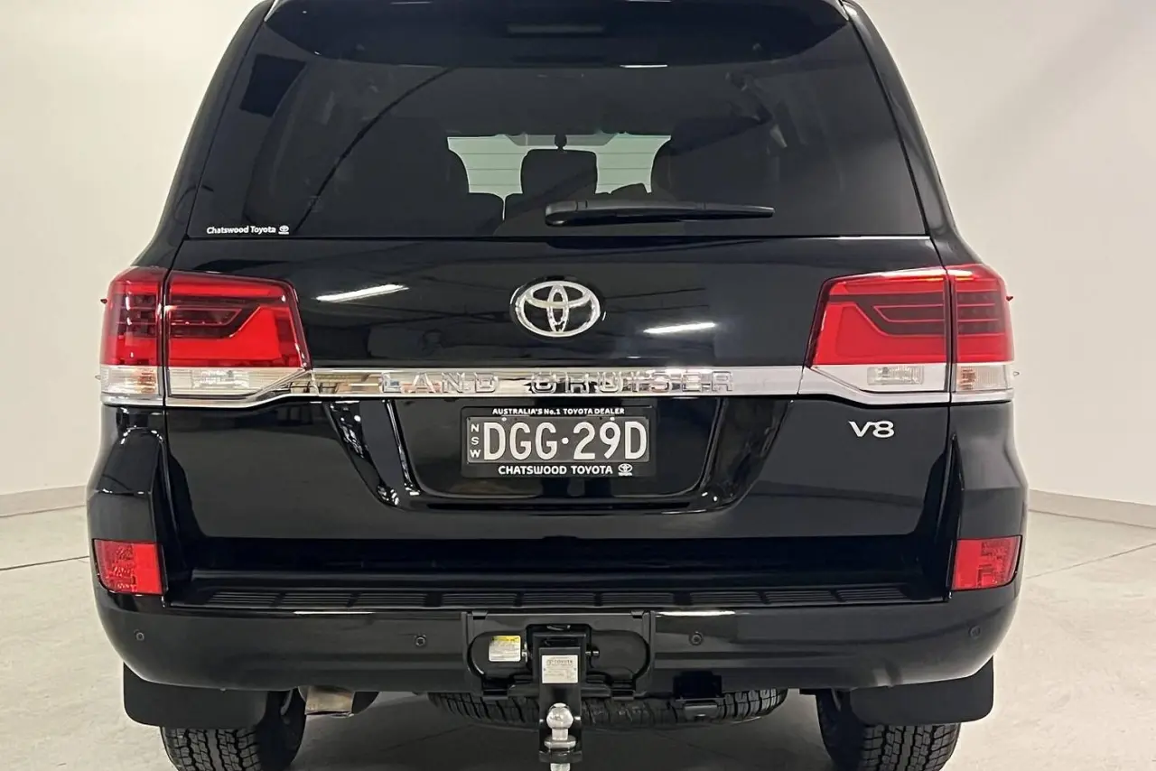 2021 Toyota Landcruiser Gallery Image 7