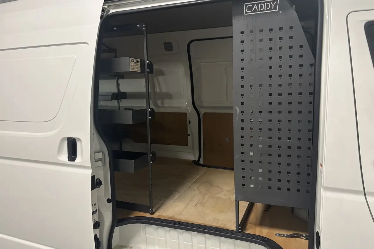 2016 Toyota Hiace Gallery Image 9