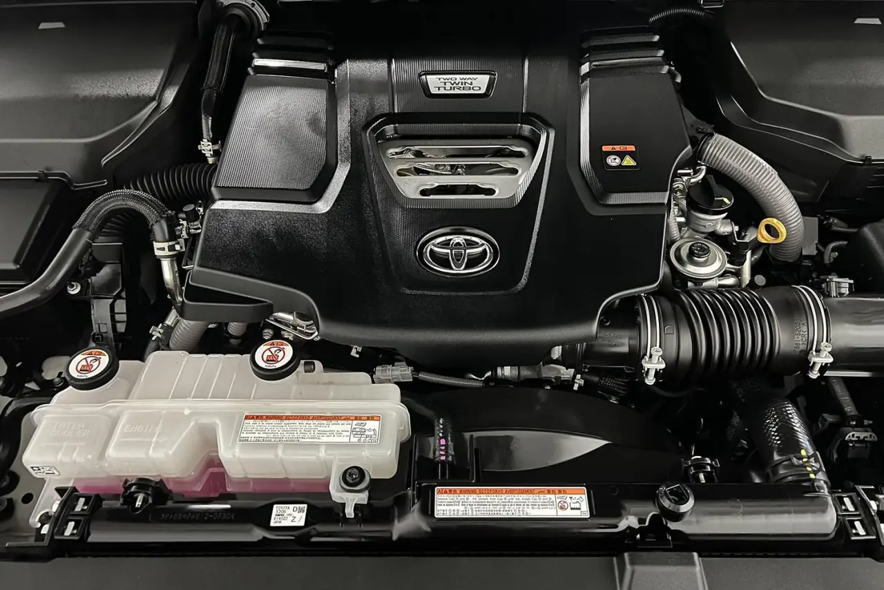 2022 Toyota Landcruiser Gallery Image 22