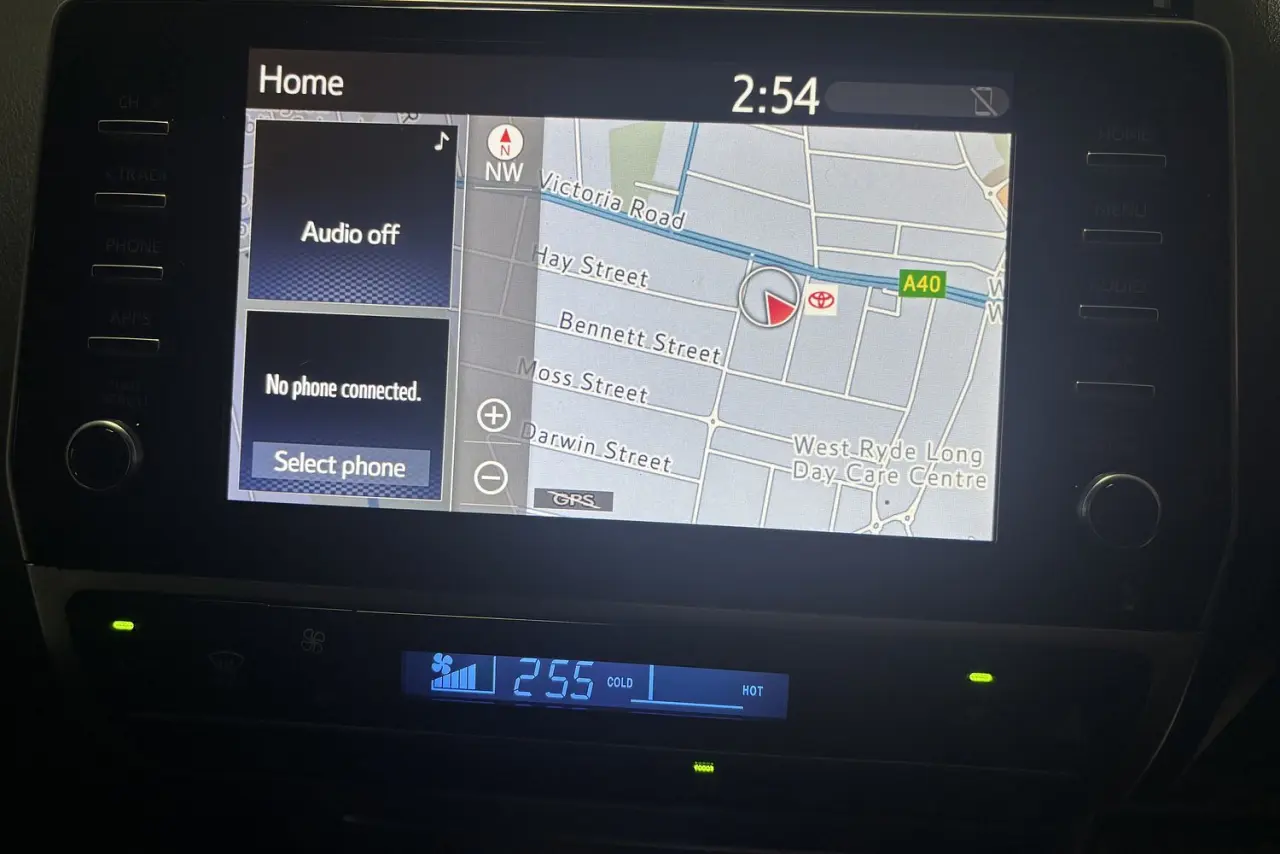 2020 Toyota Landcruiser Prado Gallery Image 18