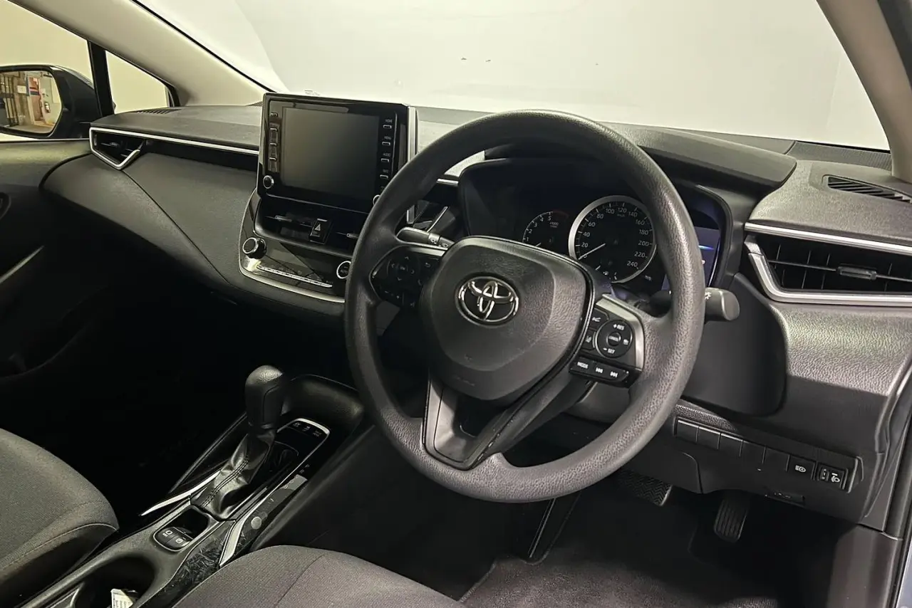 2022 Toyota Corolla Gallery Image 10