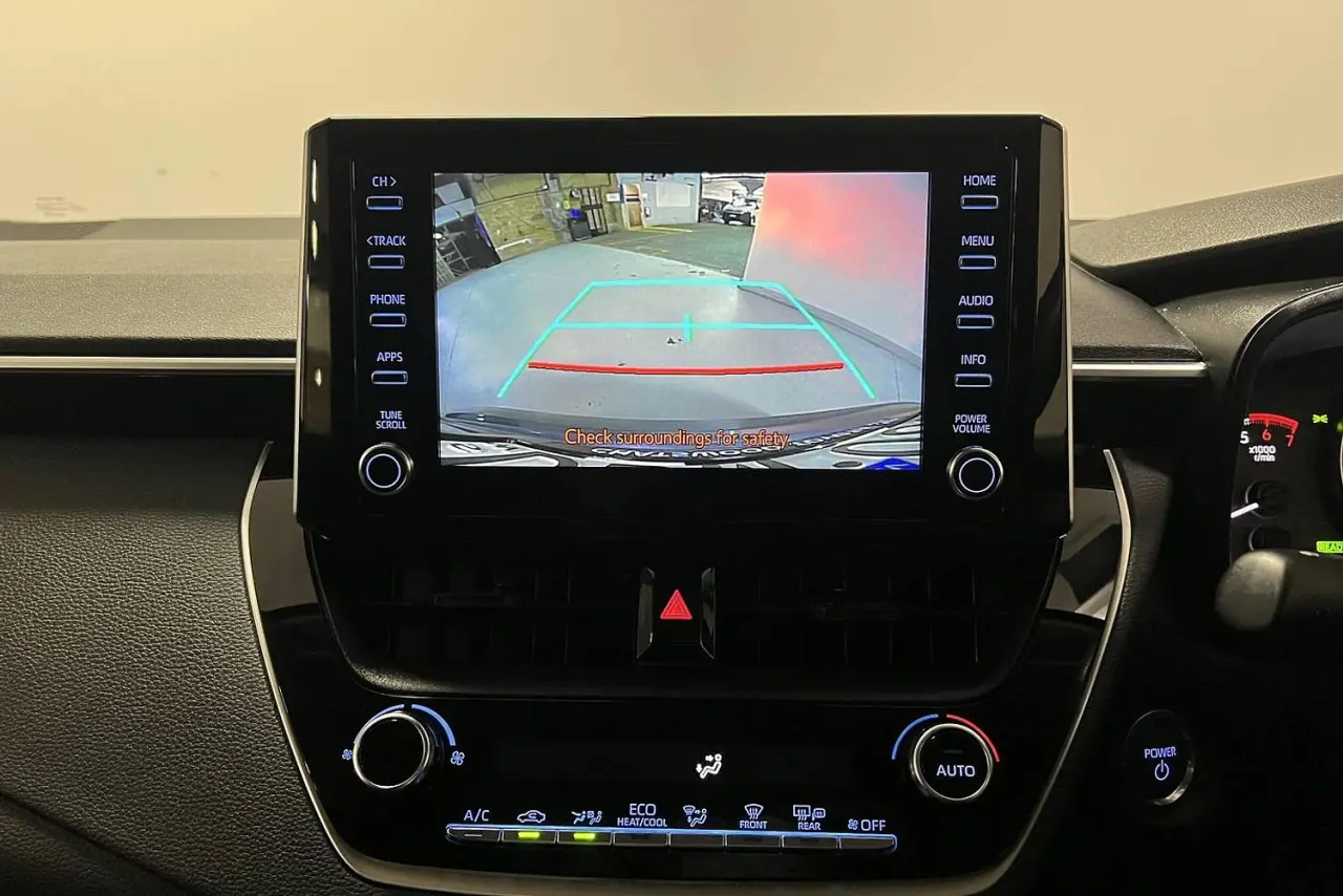 2022 Toyota Corolla Gallery Image 18