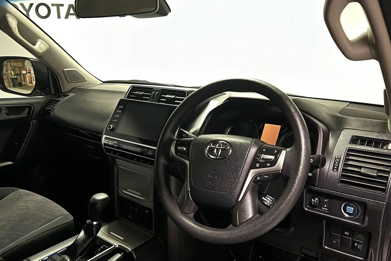 2021 Toyota Landcruiser Prado Gallery Image 10