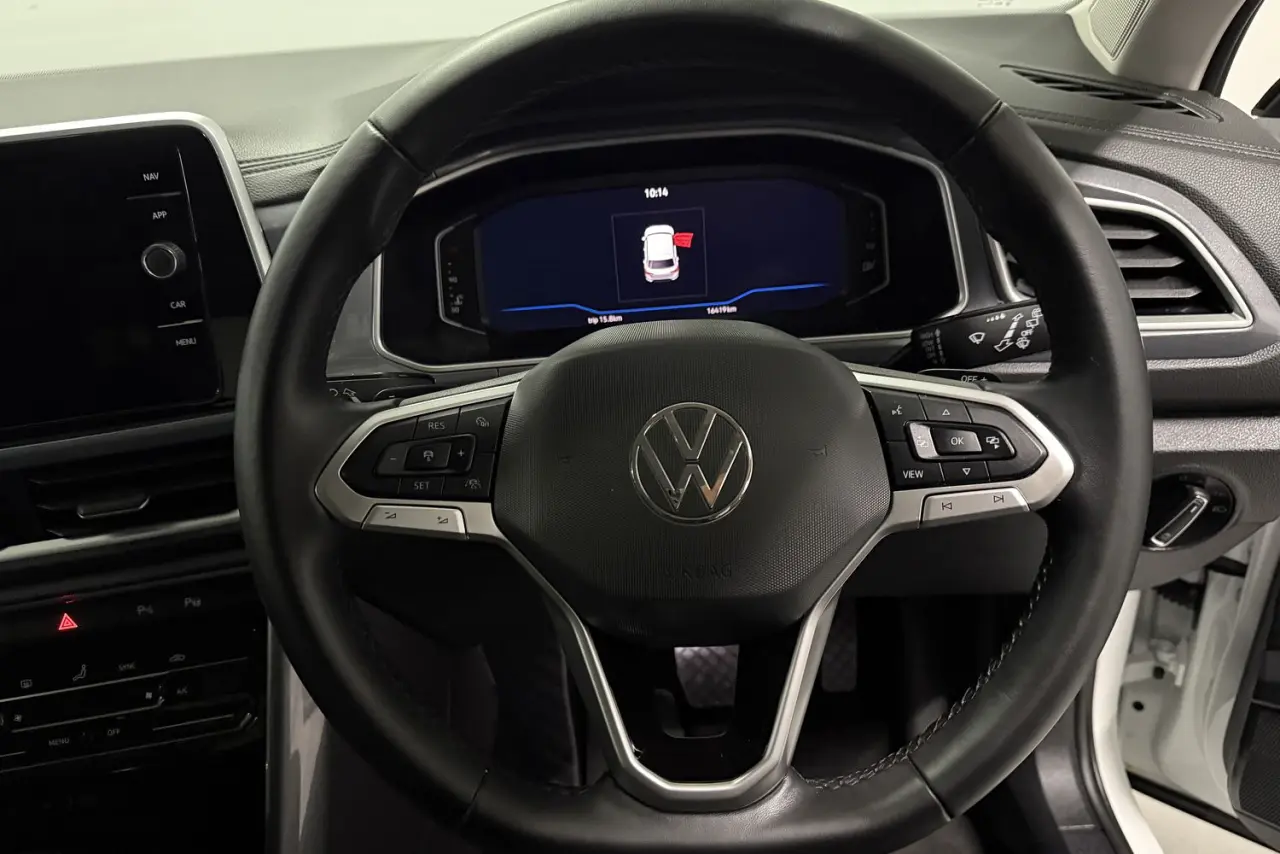 2023 Volkswagen T-Roc Gallery Image 14