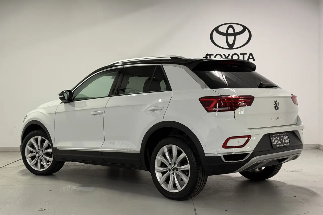 2023 Volkswagen T-Roc Gallery Image 6