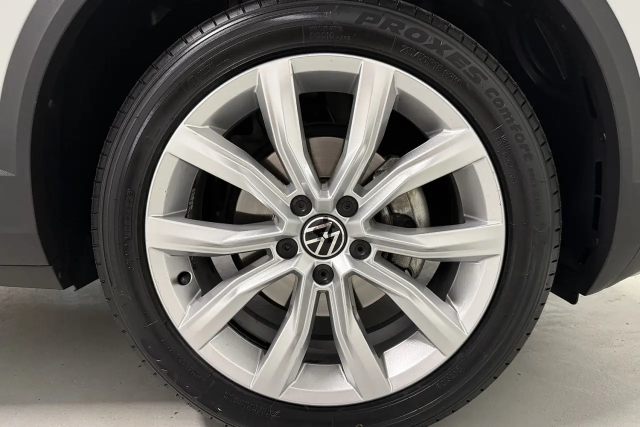 2023 Volkswagen T-Roc Gallery Image 9