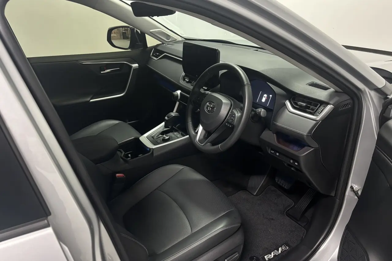 2023 Toyota RAV4 Gallery Image 10