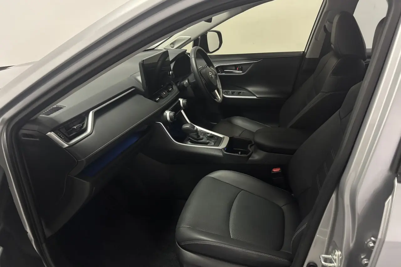 2023 Toyota RAV4 Gallery Image 14