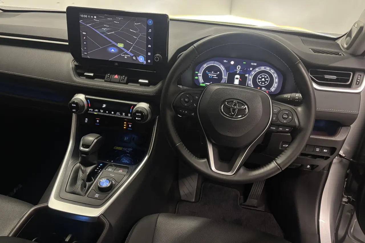 2023 Toyota RAV4 Gallery Image 18