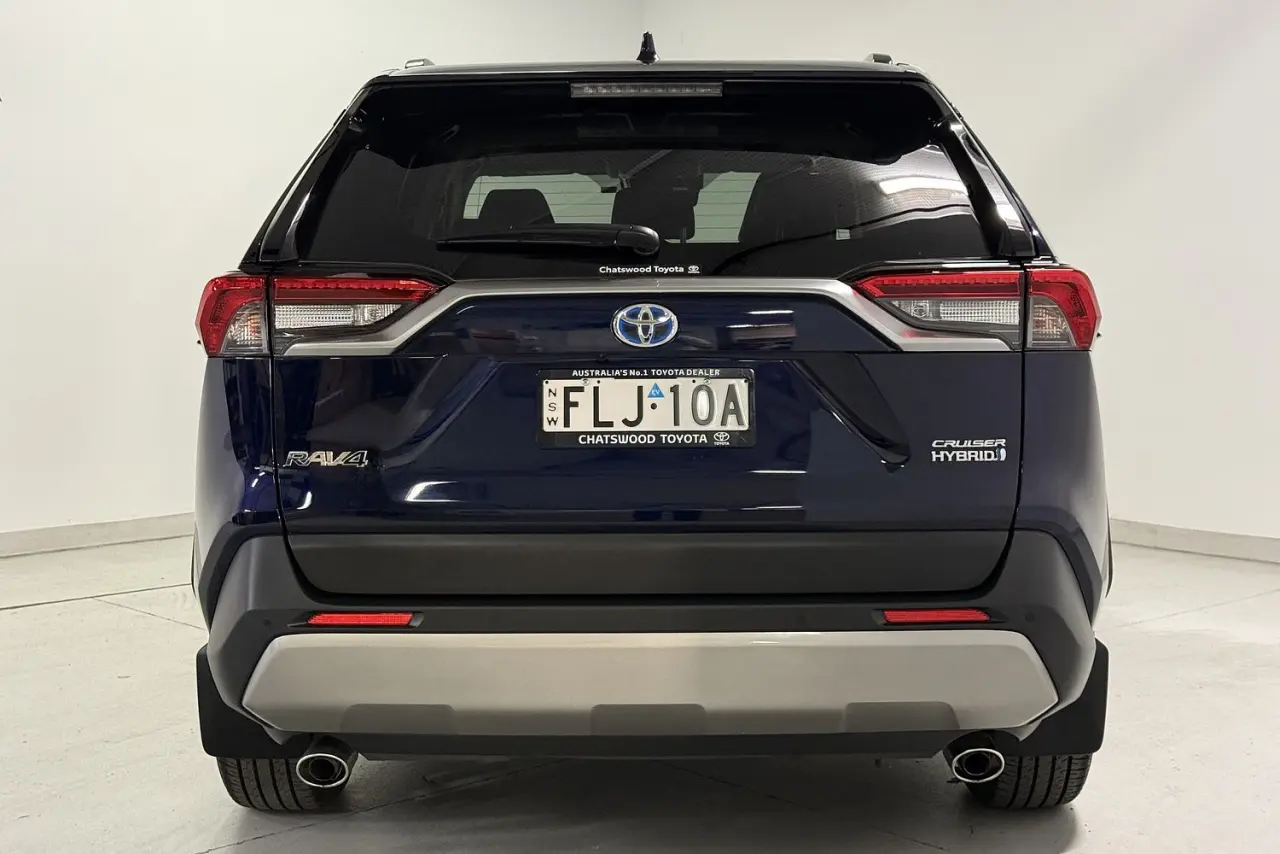 2024 Toyota RAV4 Gallery Image 5