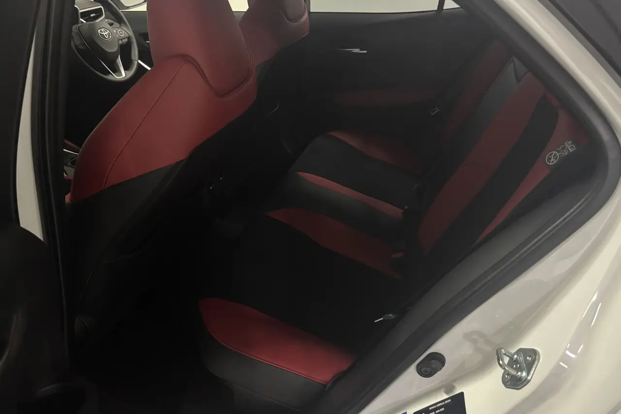 2025 Toyota Corolla Gallery Image 13