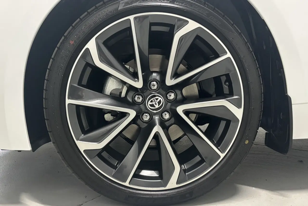 2025 Toyota Corolla Gallery Image 5