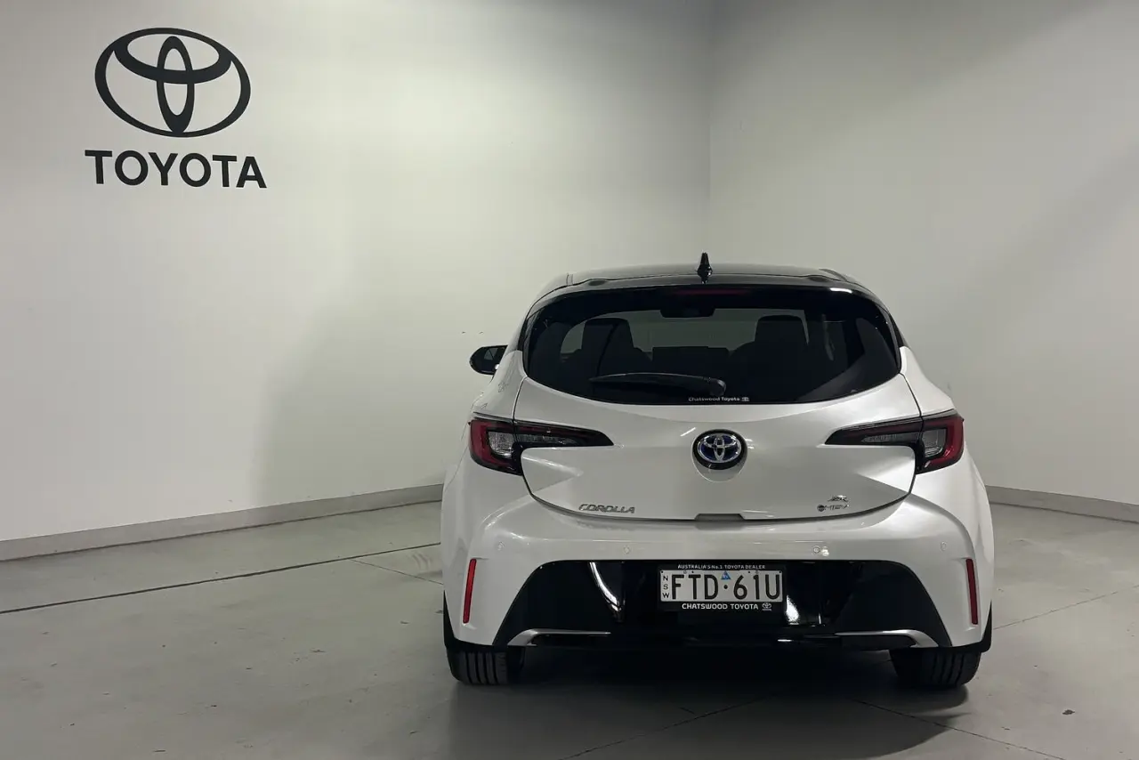 2025 Toyota Corolla Gallery Image 6