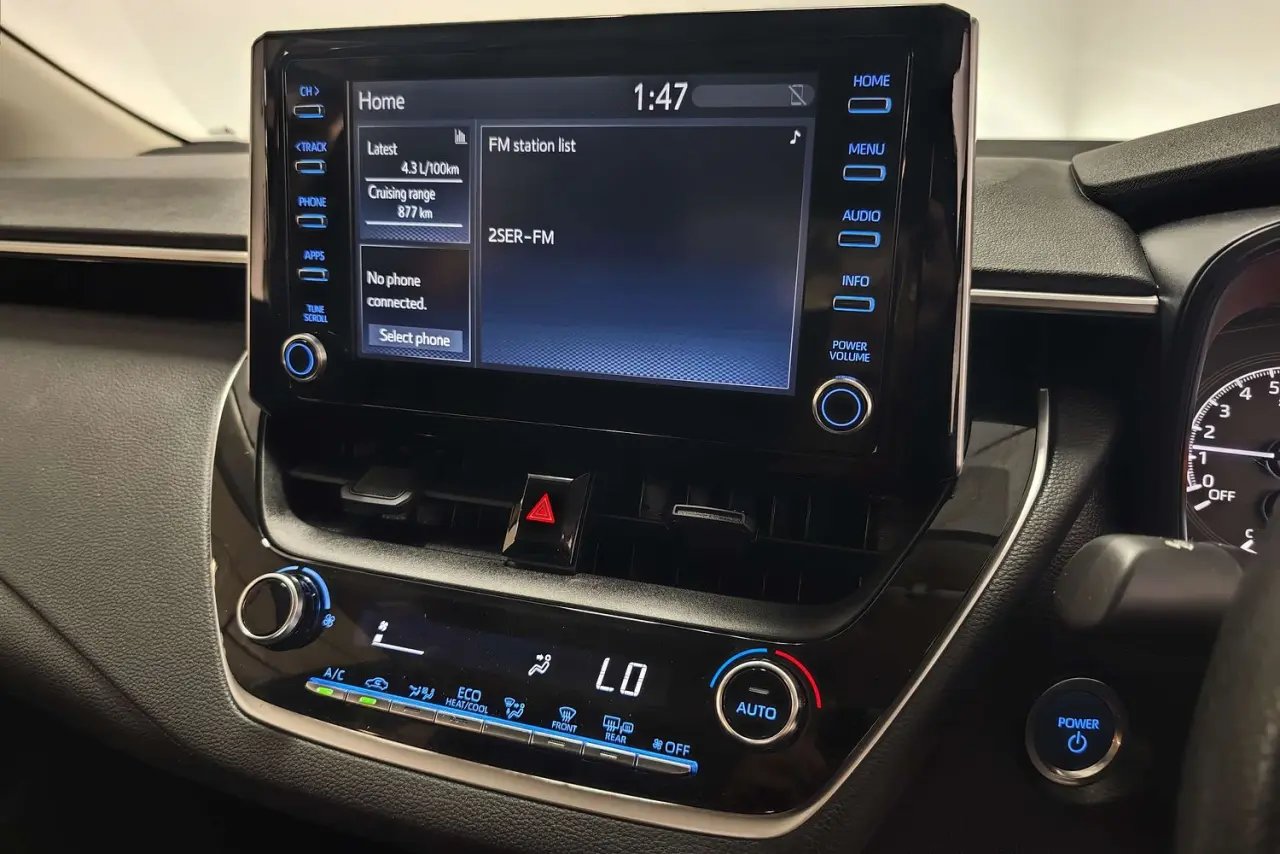 2022 Toyota Corolla Gallery Image 18