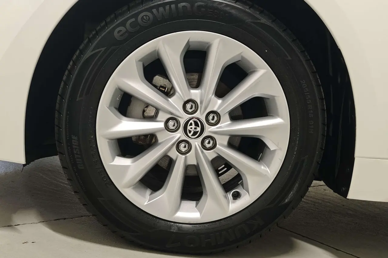 2022 Toyota Corolla Gallery Image 5