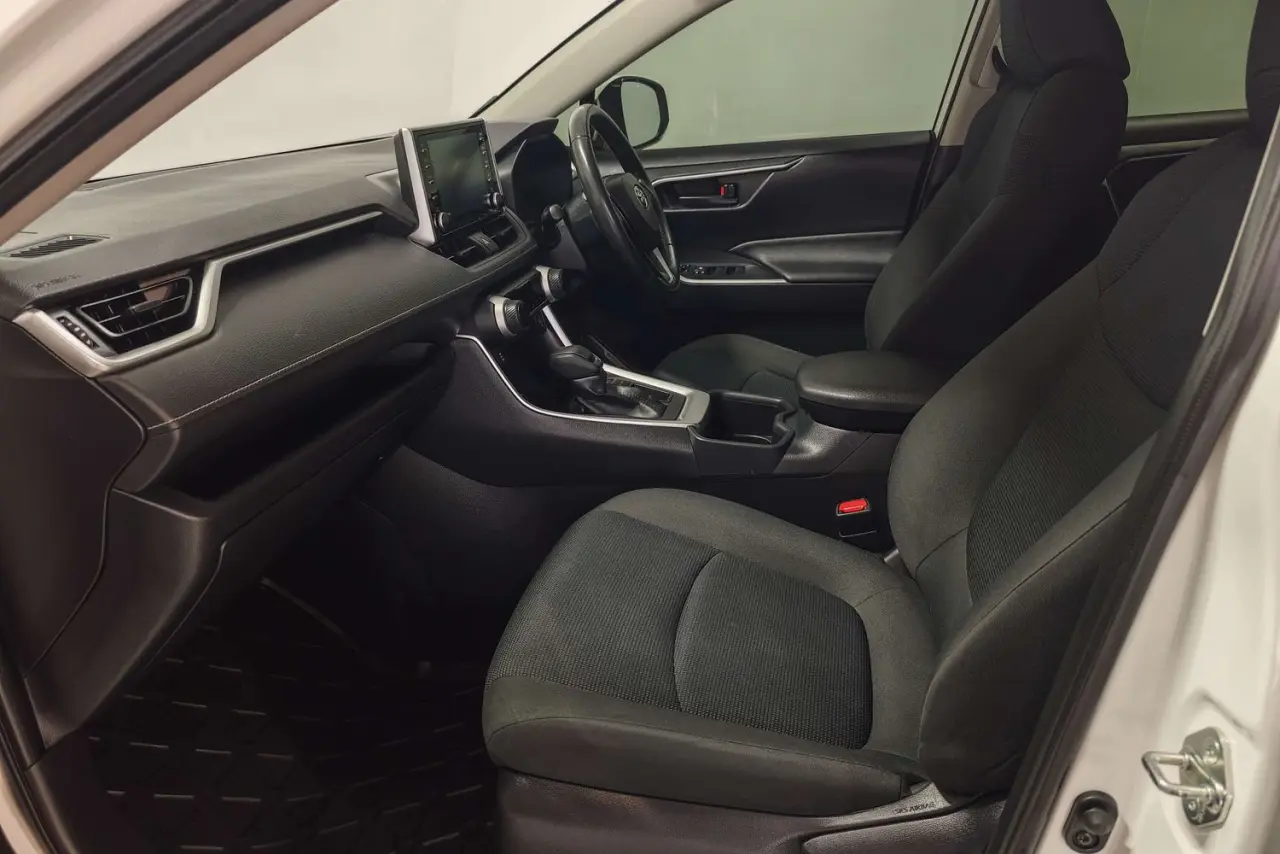 2022 Toyota RAV4 Gallery Image 14