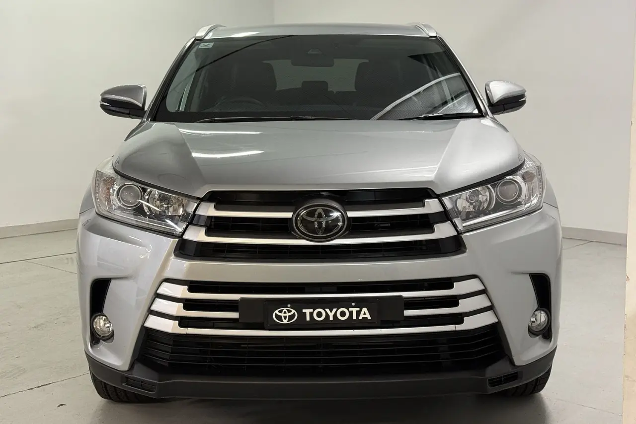 2019 Toyota Kluger Gallery Image 2