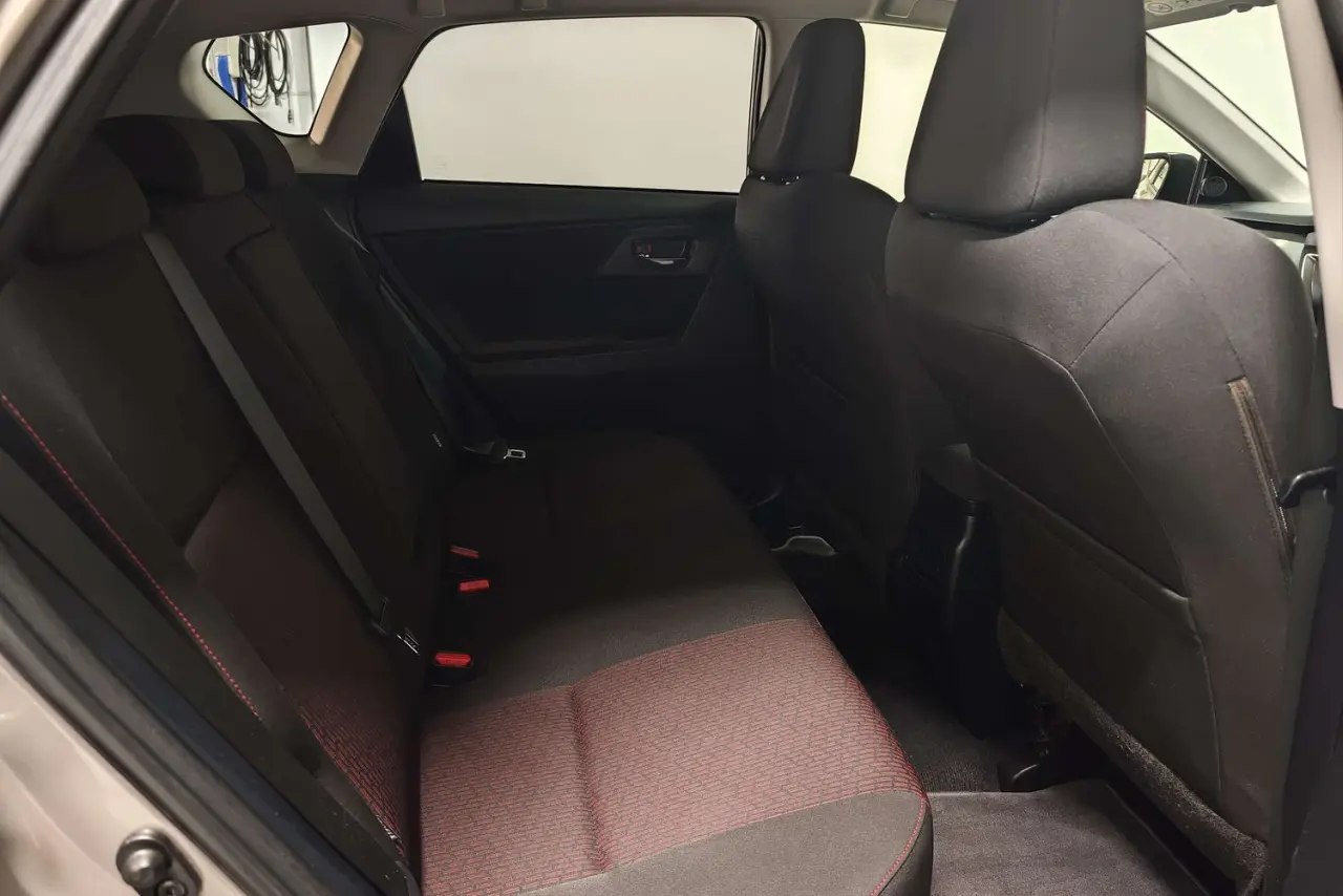 2013 Toyota Corolla Gallery Image 11