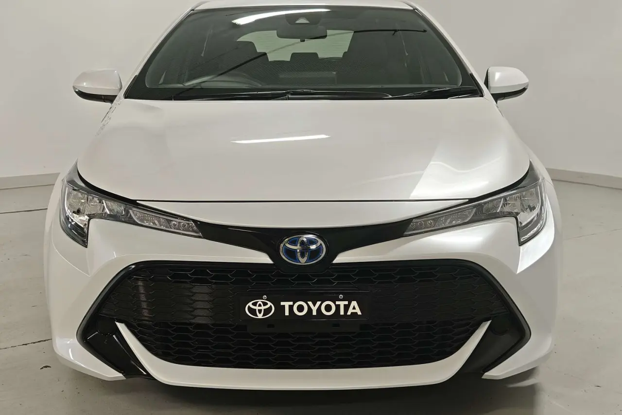 2021 Toyota Corolla Gallery Image 3