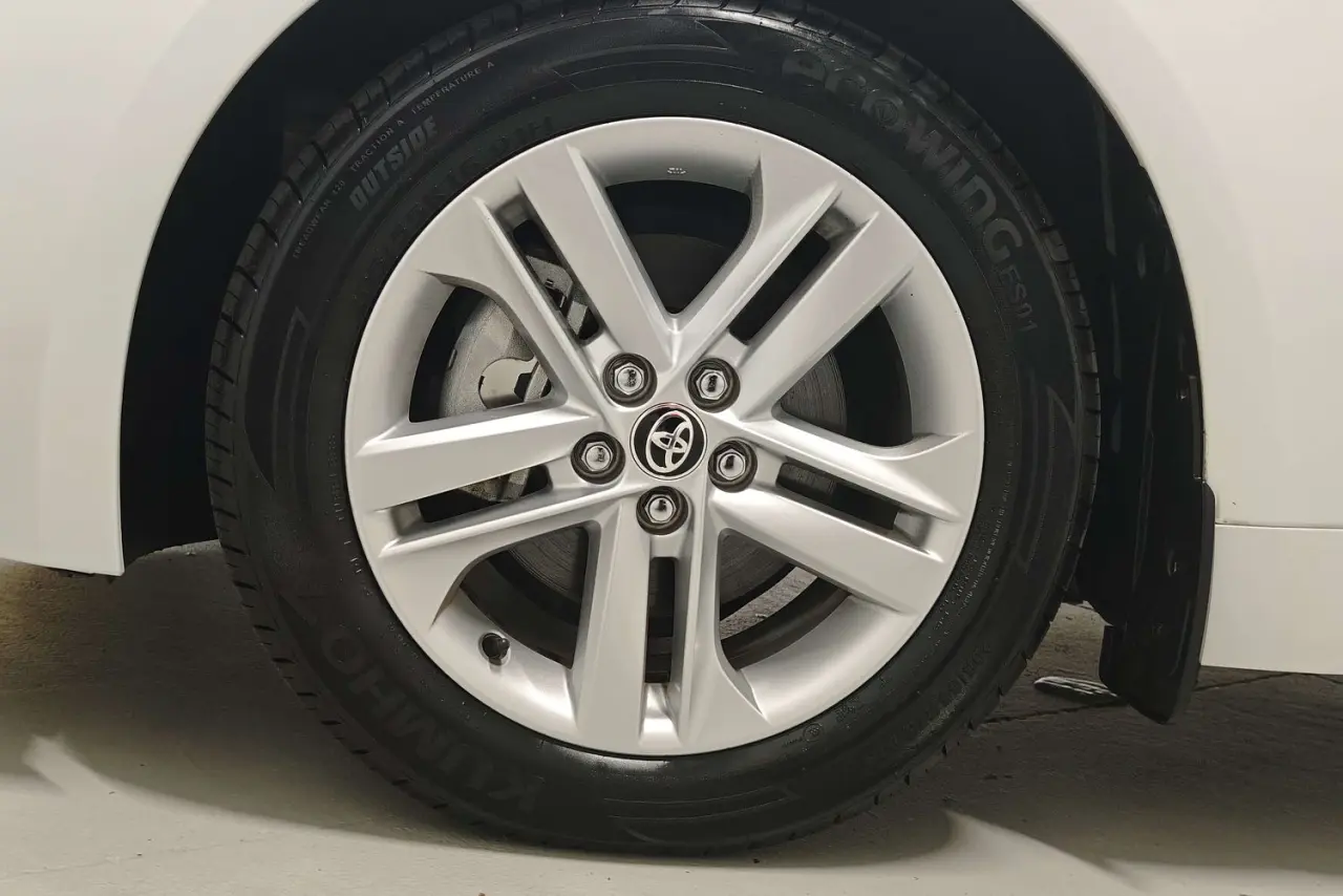 2021 Toyota Corolla Gallery Image 5