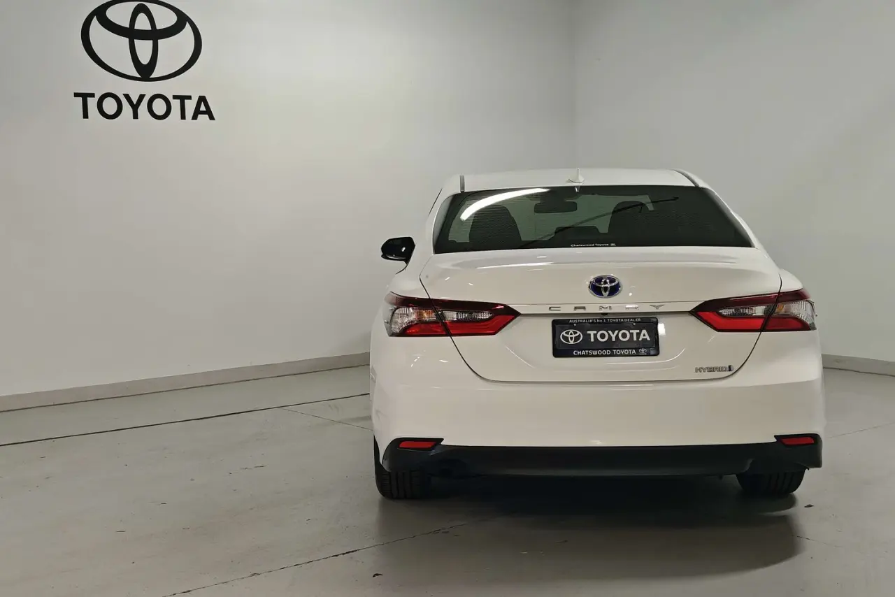 2021 Toyota Camry Gallery Image 7