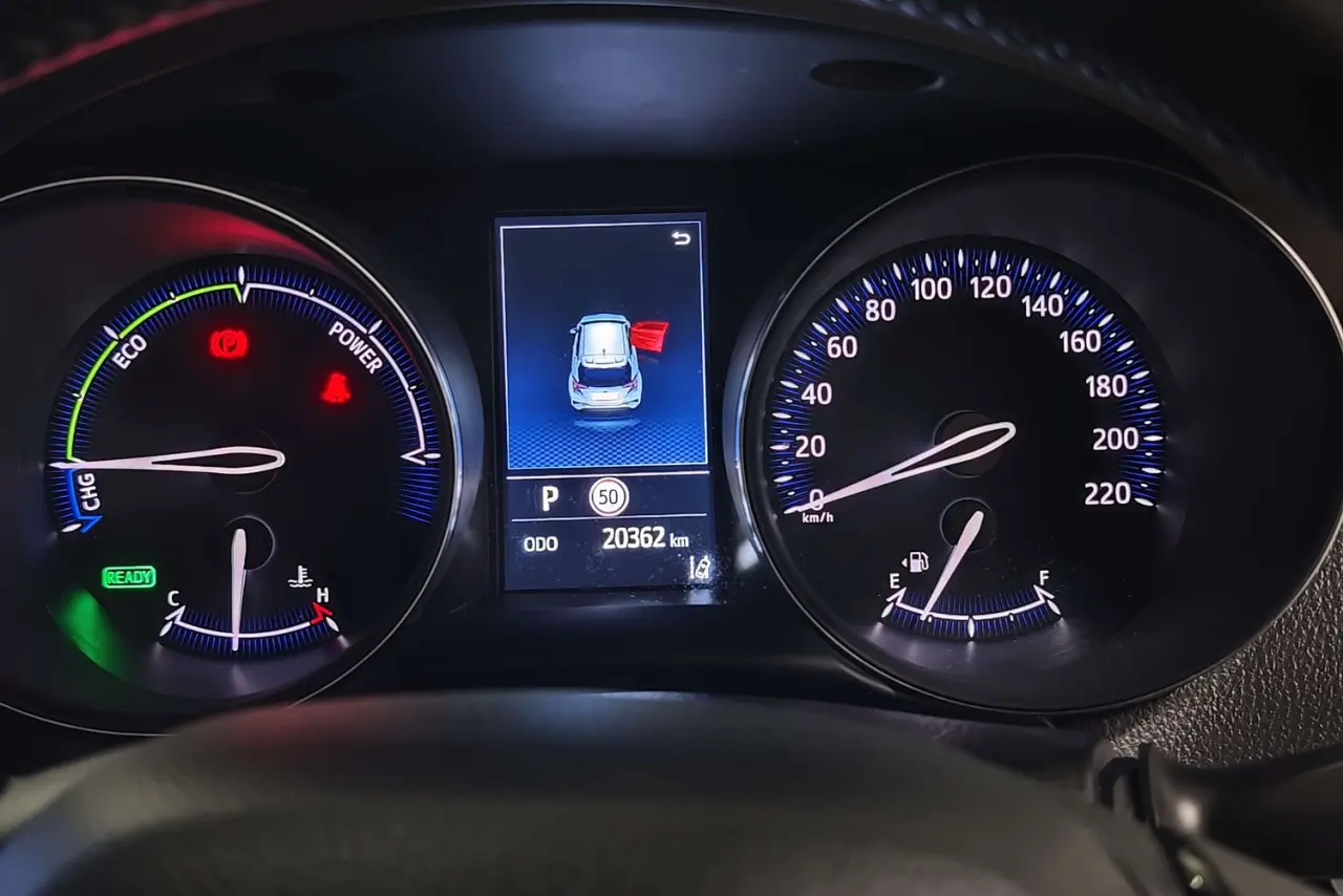 2022 Toyota C-HR Gallery Image 17