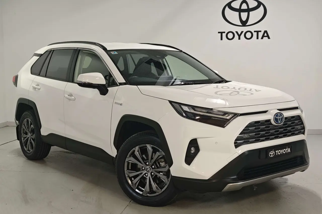 2022 Toyota RAV4 Gallery Image 1