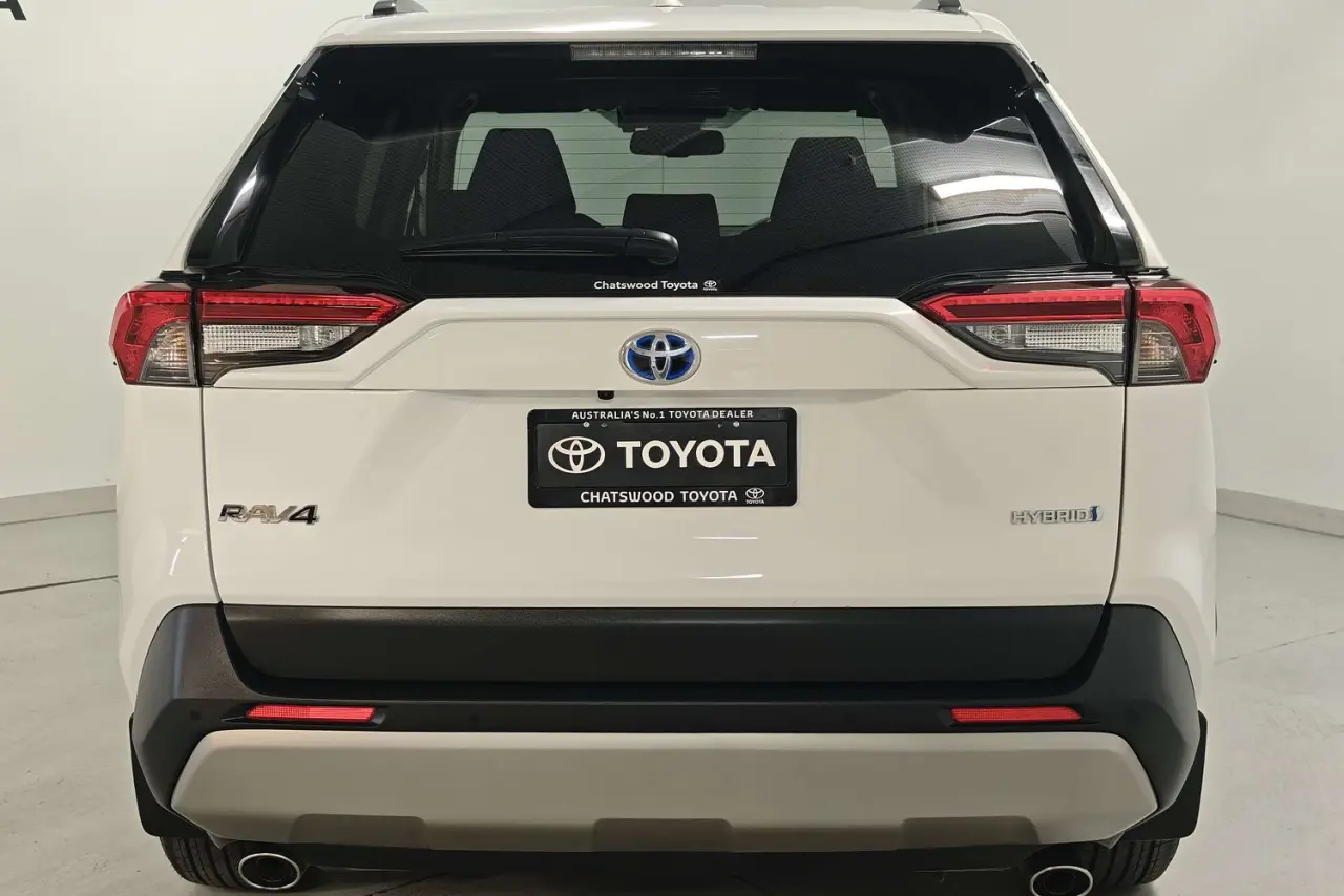 2022 Toyota RAV4 Gallery Image 8