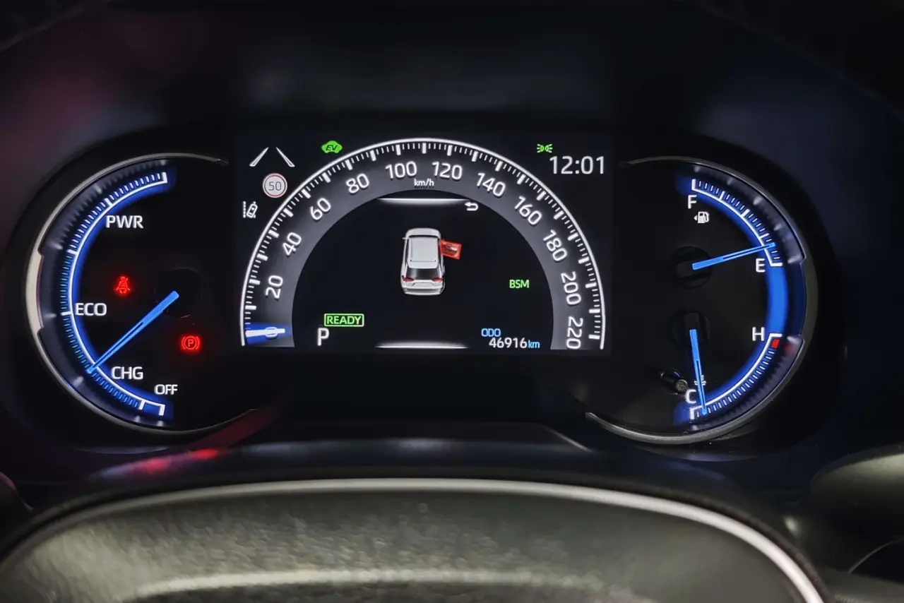 2024 Toyota RAV4 Gallery Image 17