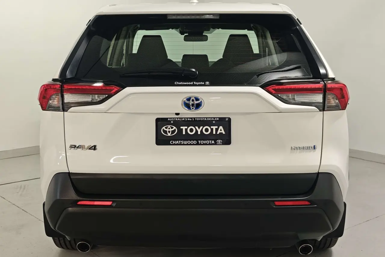 2021 Toyota RAV4 Gallery Image 8