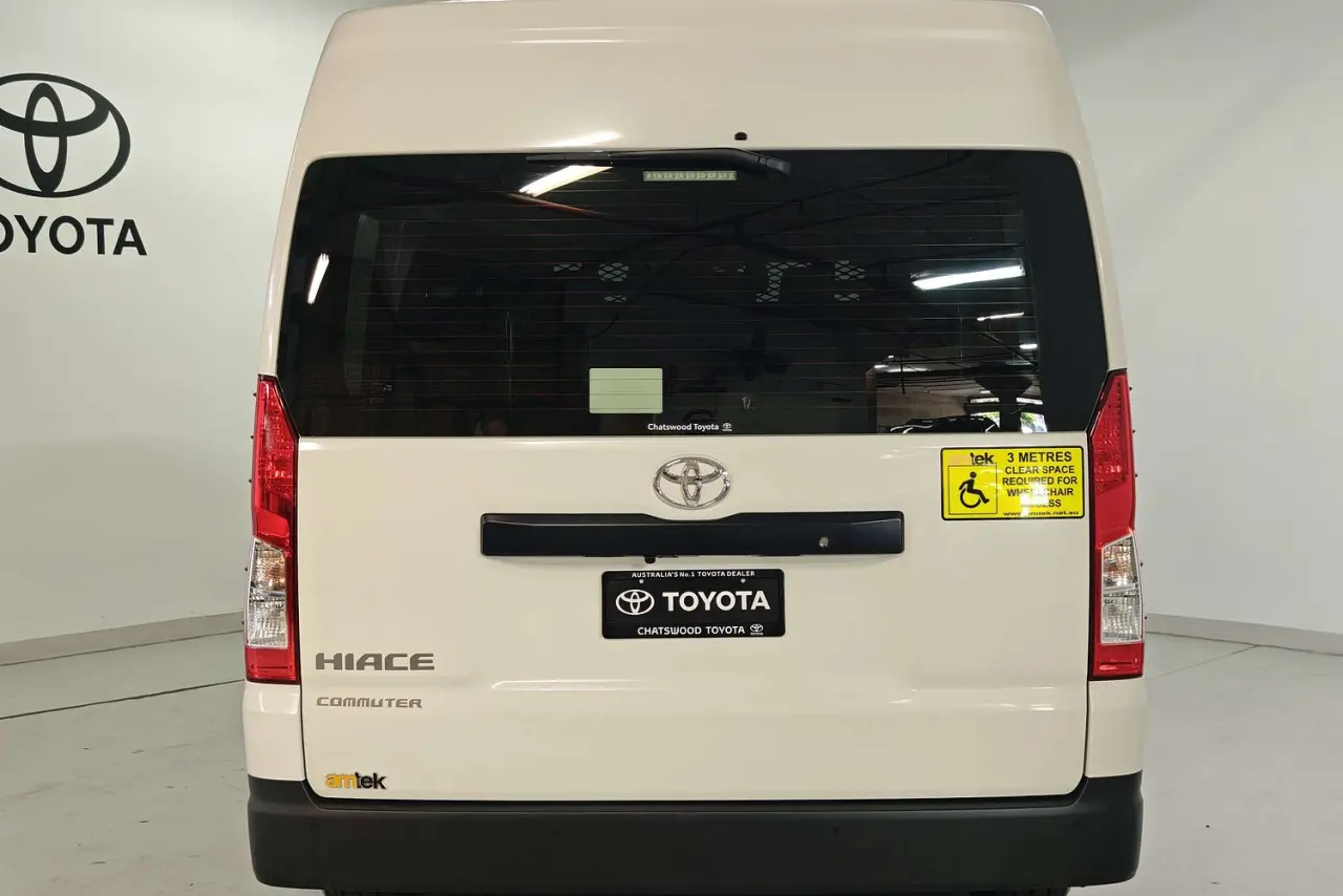 2024 Toyota Hiace Gallery Image 8
