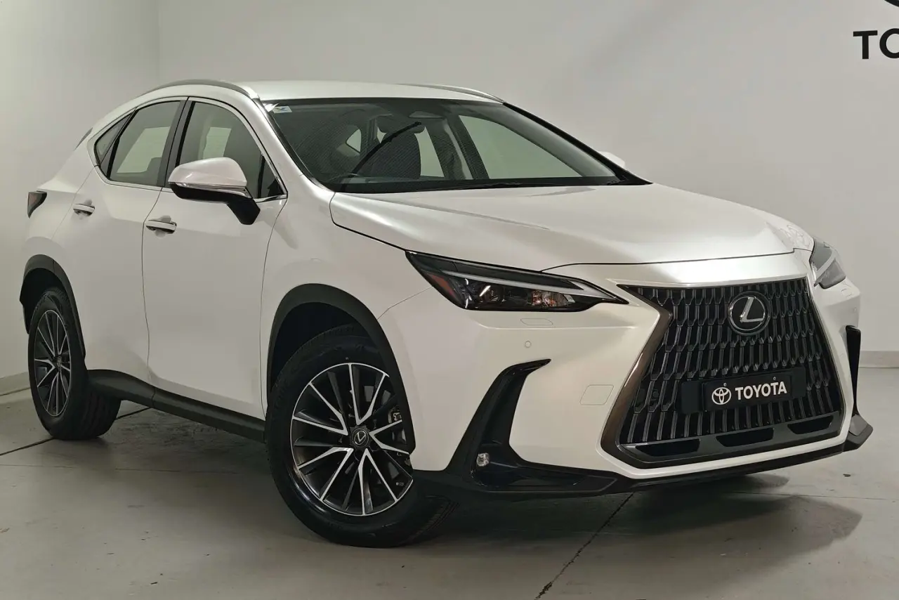 2023 Lexus NX Gallery Image 1