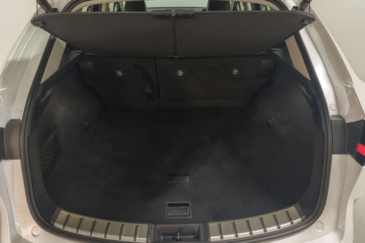 2023 Lexus NX Gallery Image 12