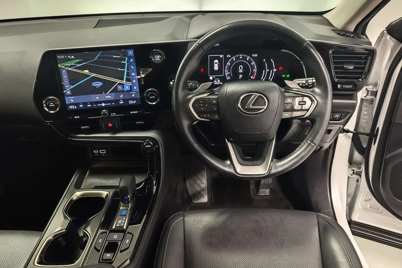 2023 Lexus NX Gallery Image 16