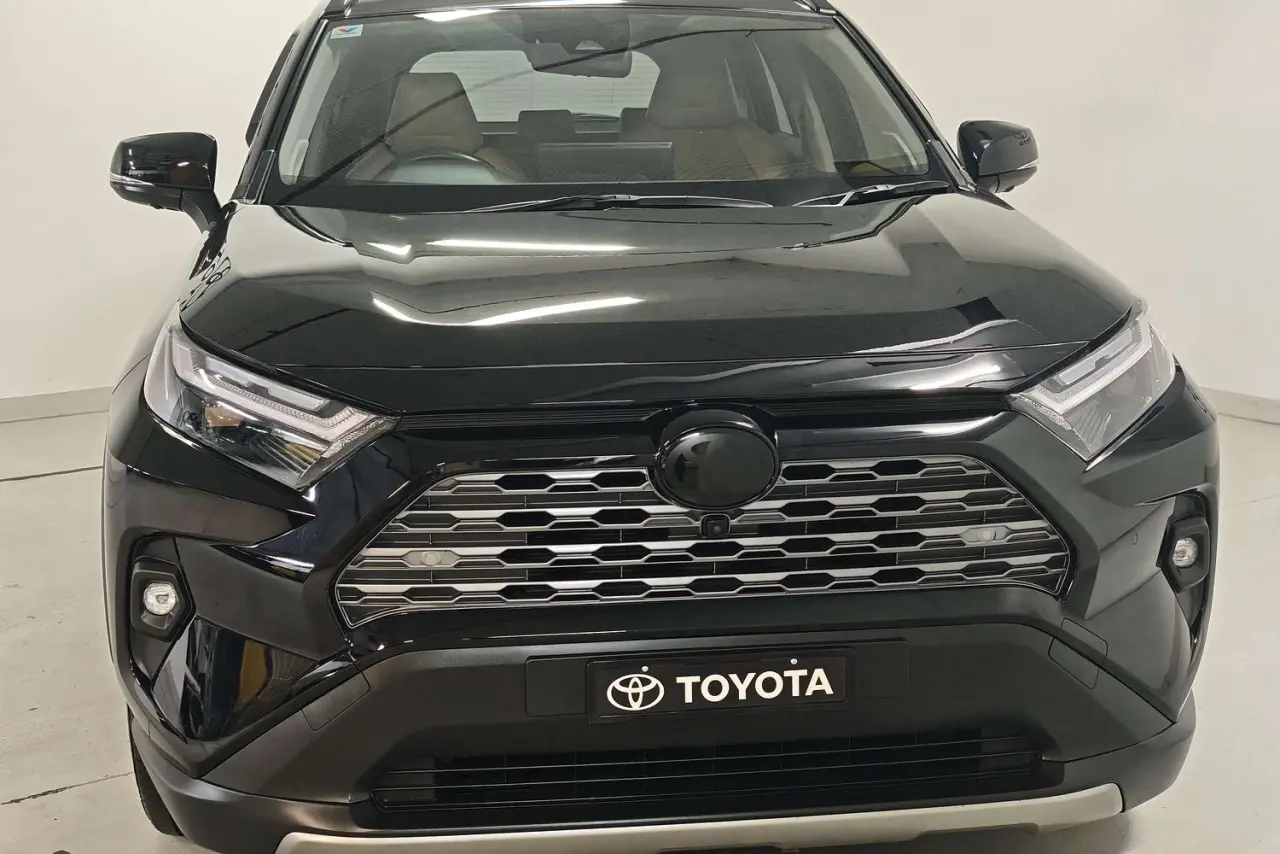 2023 Toyota RAV4 Gallery Image 3