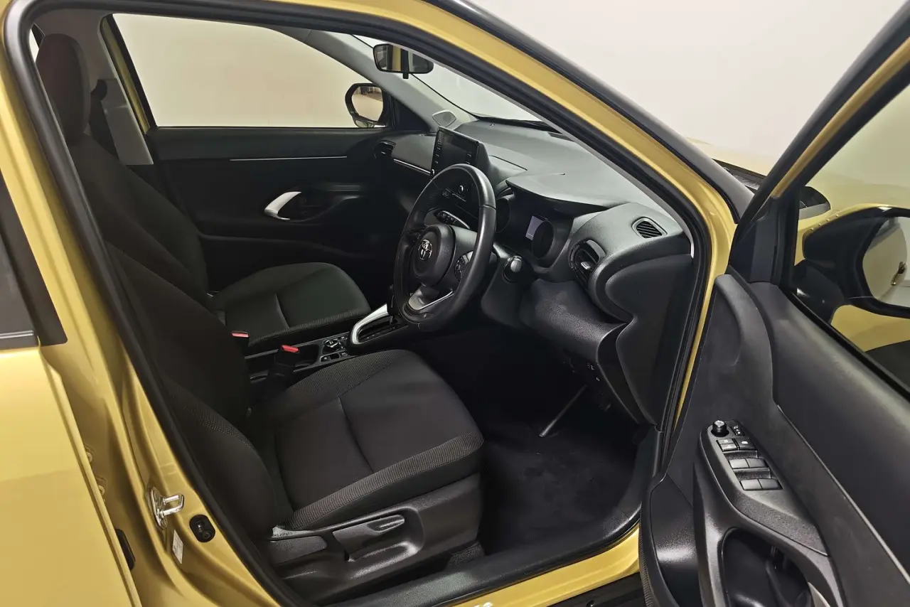 2023 Toyota Yaris Cross Gallery Image 10