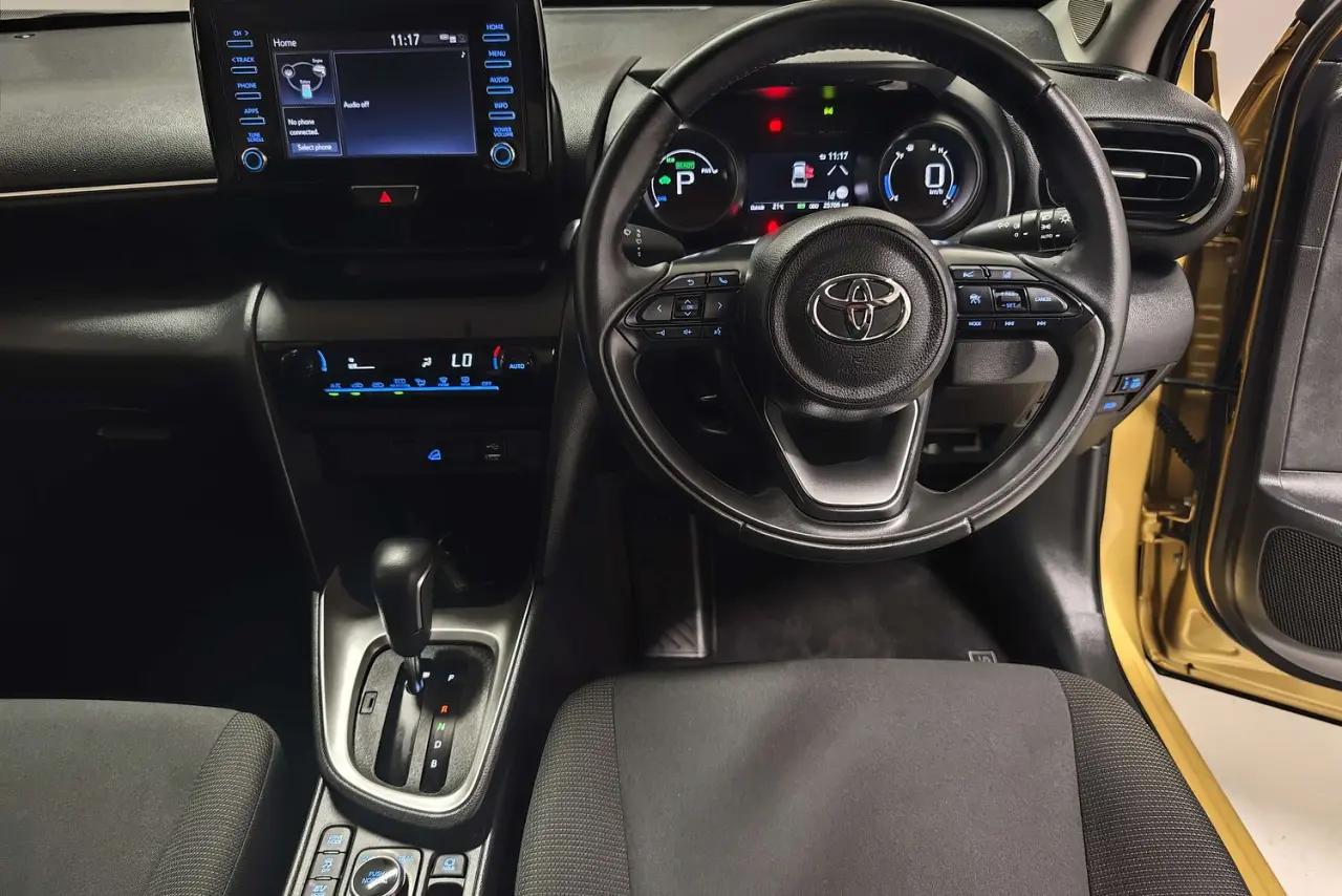 2023 Toyota Yaris Cross Gallery Image 16