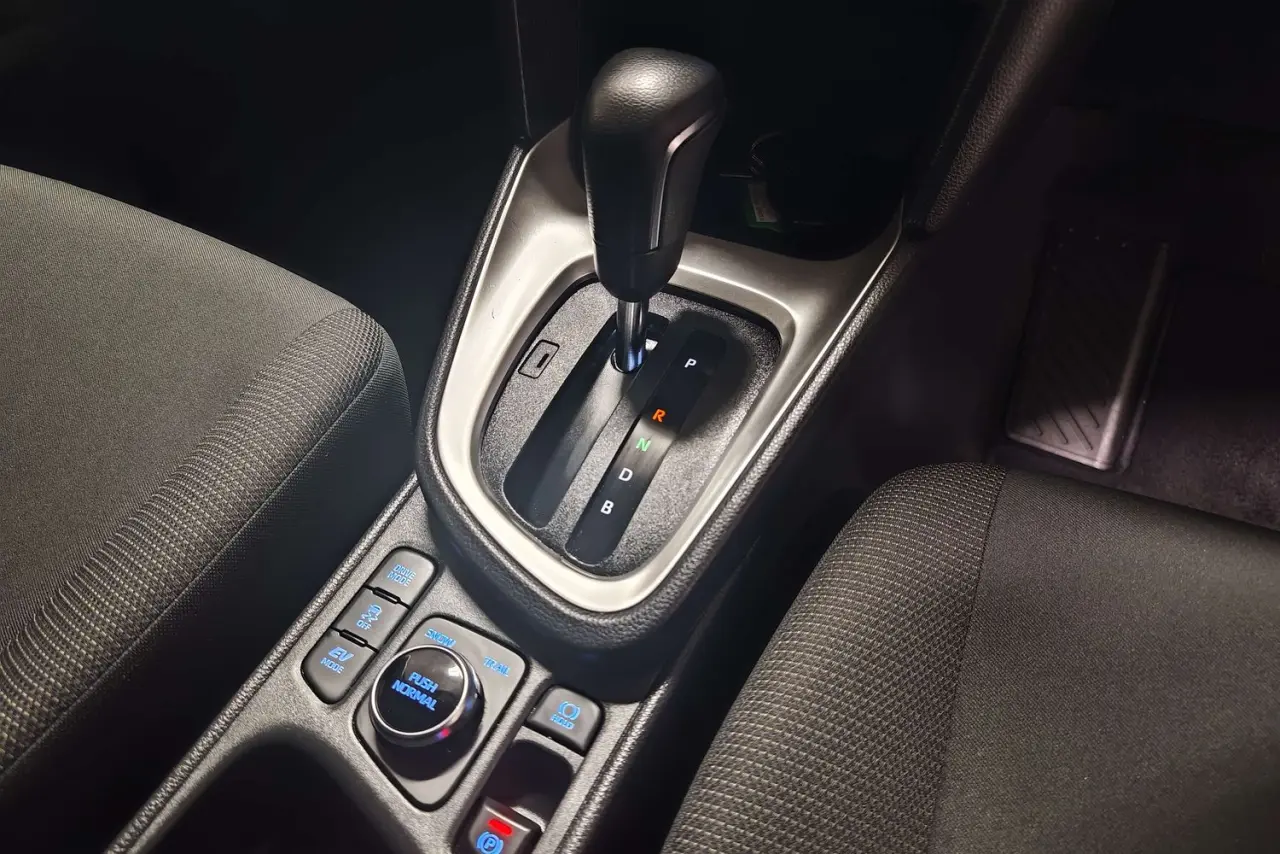 2023 Toyota Yaris Cross Gallery Image 19