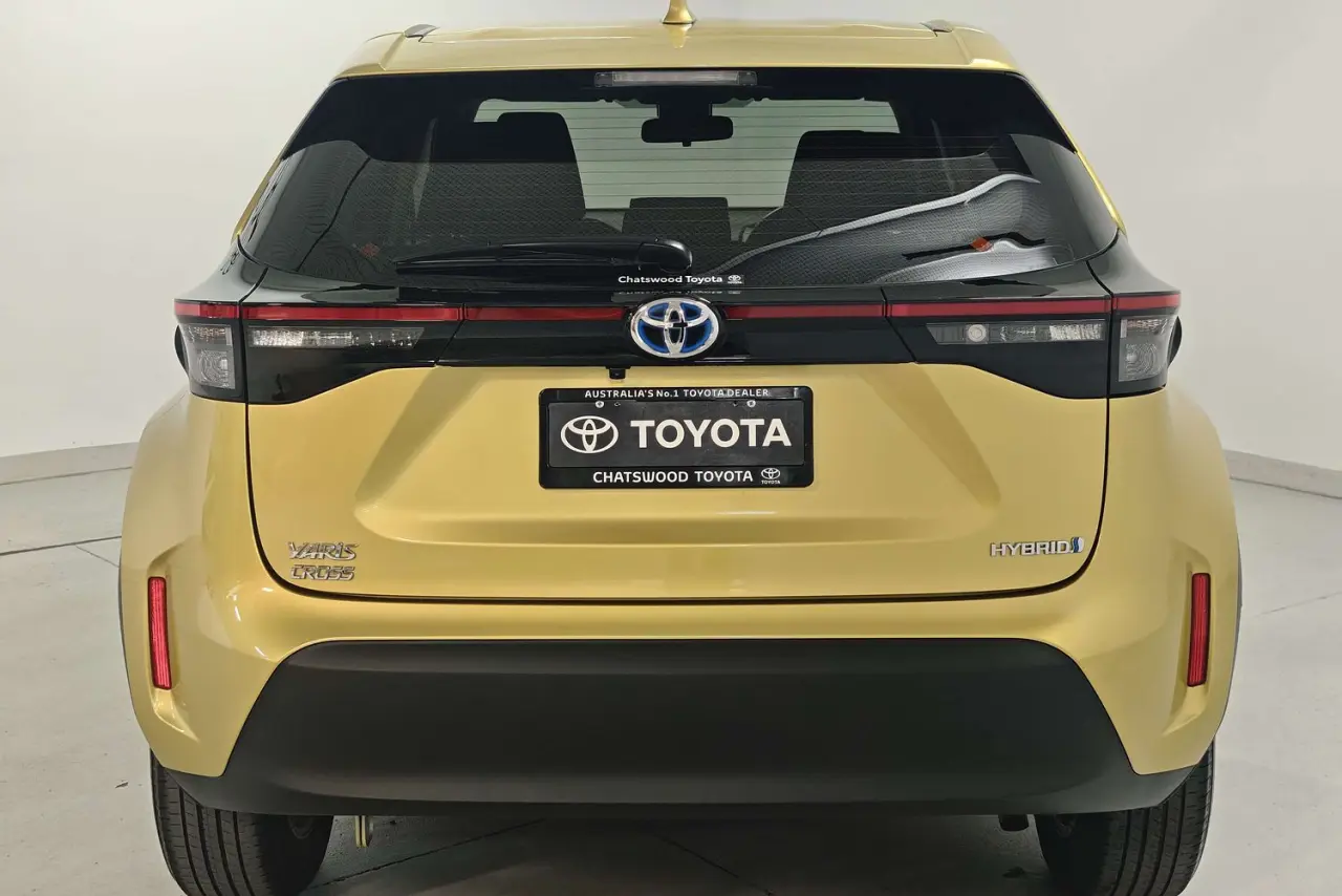 2023 Toyota Yaris Cross Gallery Image 8